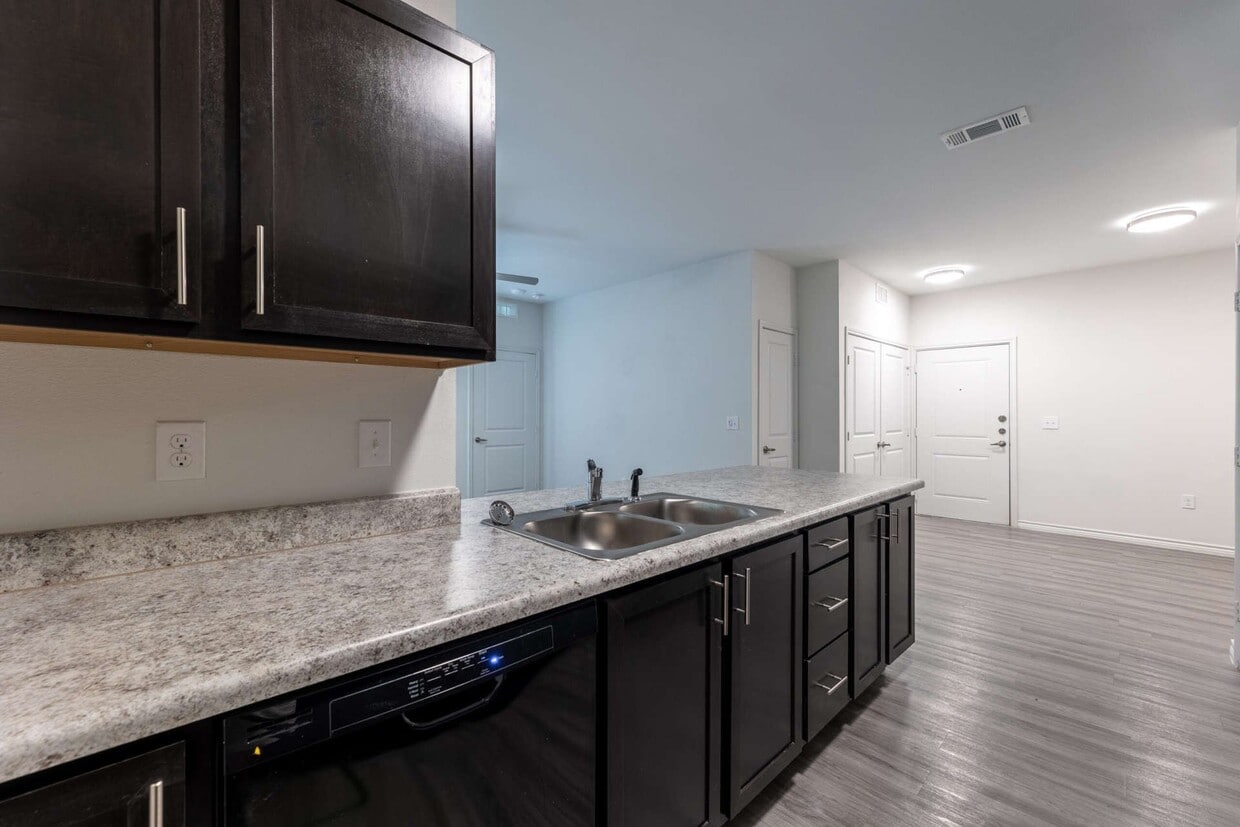 Photo - 2900 La Junta St (Fort Worth, TX)