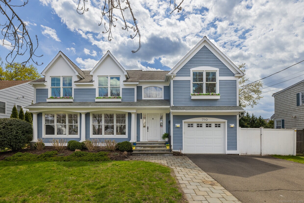 Foto principal - 710 Beach Rd