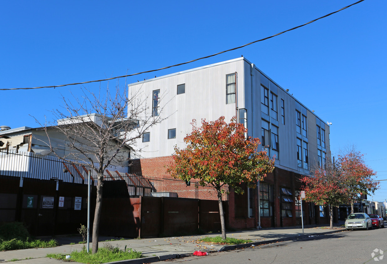 Foto del edificio - Adeline Lofts