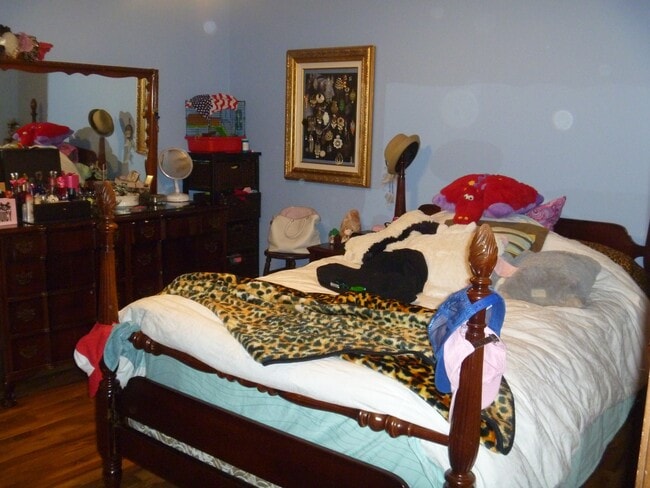 bedroom - 2609 Heritage Dr