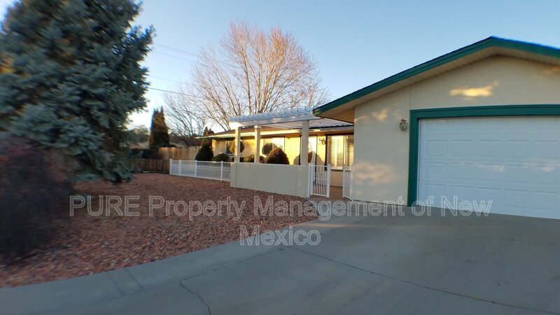 Primary Photo - 5600 Hill N Dale Dr