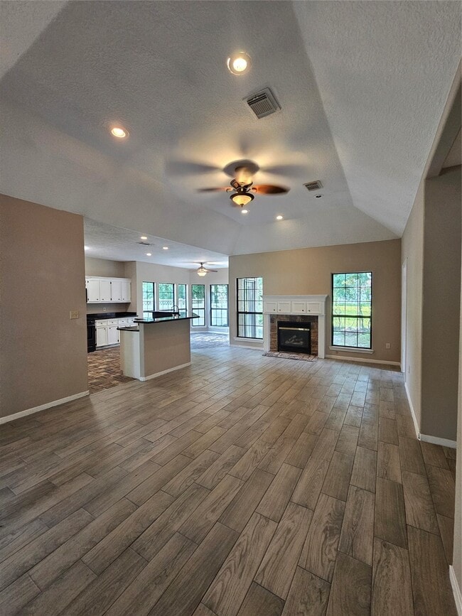 Building Photo - 5122 Dickens Rd