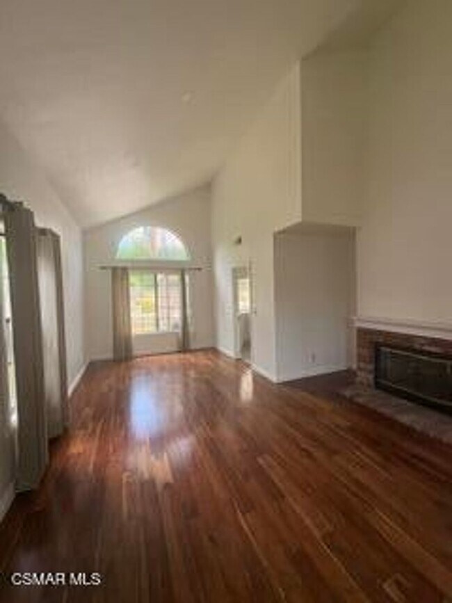 Building Photo - 3855 Lost Springs Dr