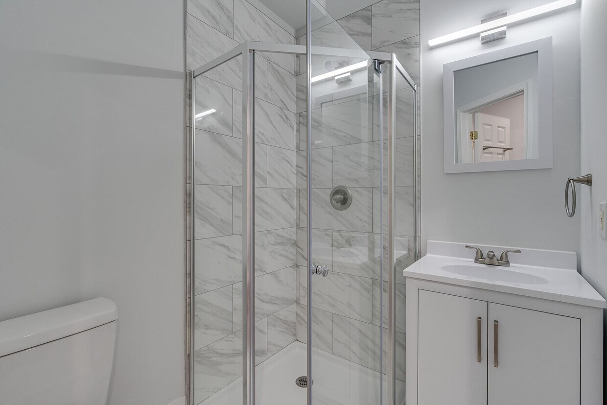 Primary Photo - Brand New Luxury Temple Apartments