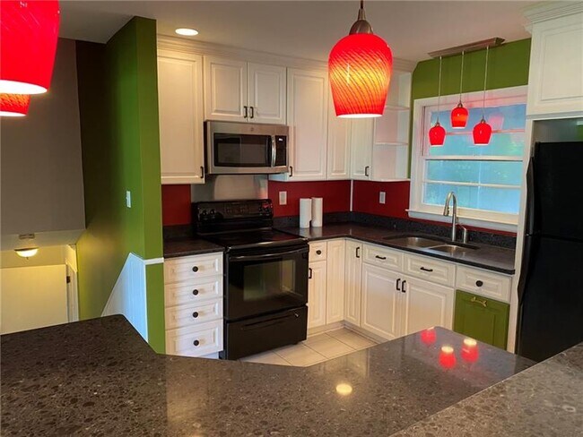 Foto del edificio - 2711 Frontier Ct