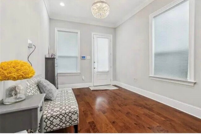 Entry Way - 3535 Delachaise St