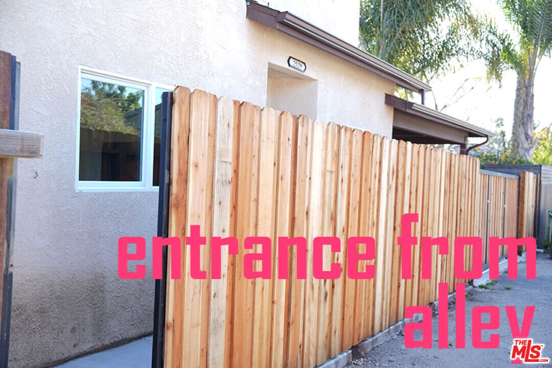 Foto principal - 2529 Westwood Blvd