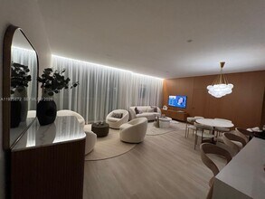 Building Photo - 31 SE 5th St