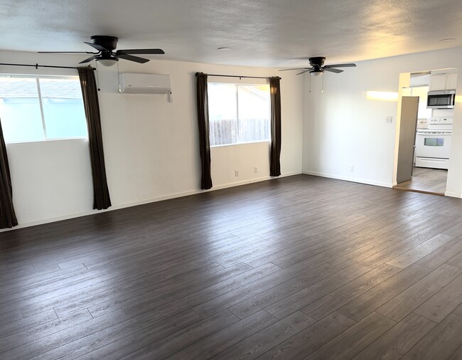 entry area leading into the main open living space - 16060 39th Ave