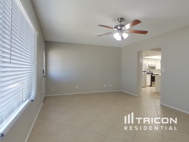 Building Photo - 3727 E Dahlia Drive Phoenix AZ