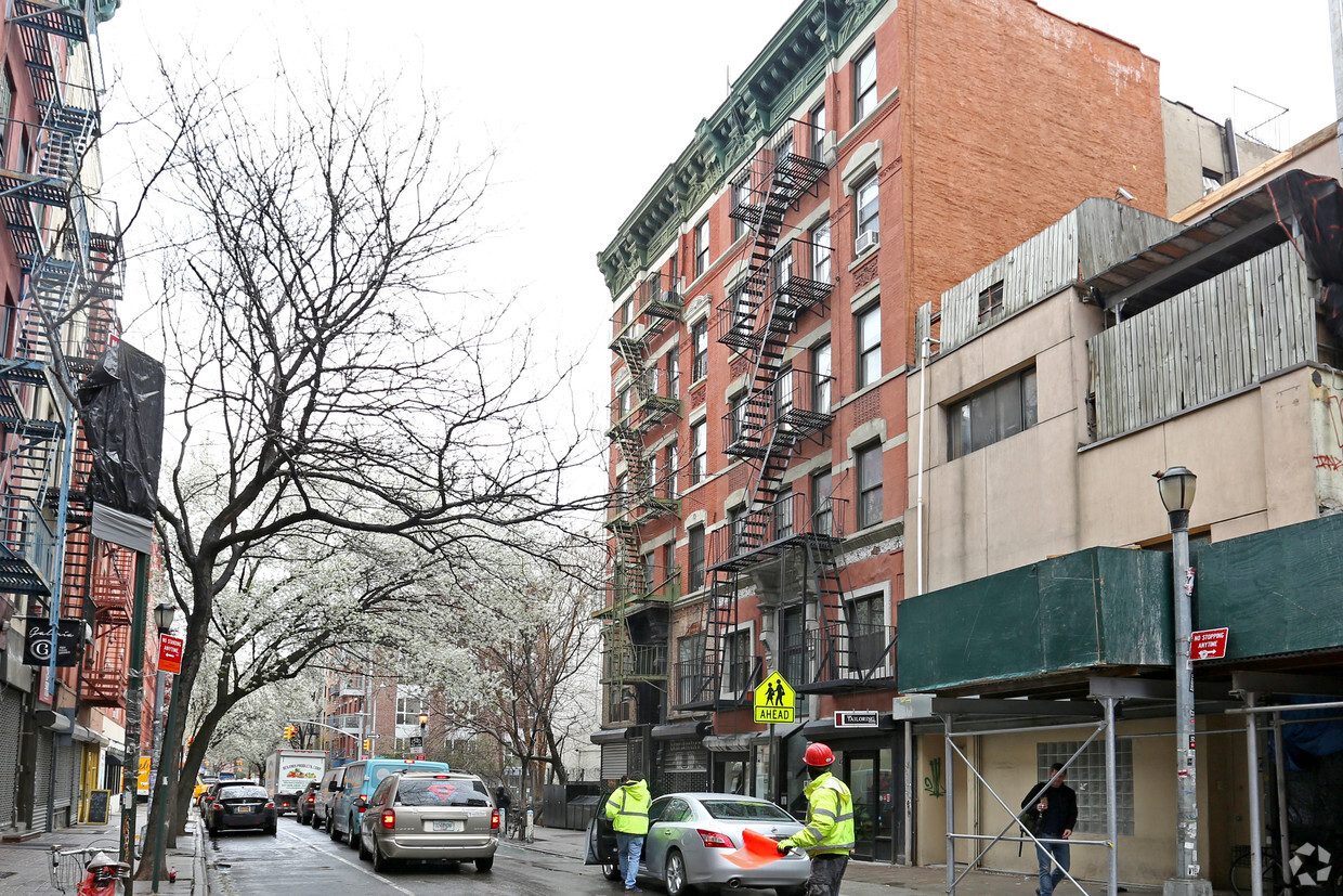 Foto del edificio - 40 Clinton St