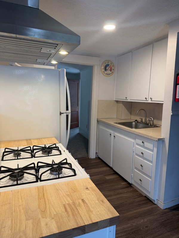 Building Photo - 52-52 Myrtle St