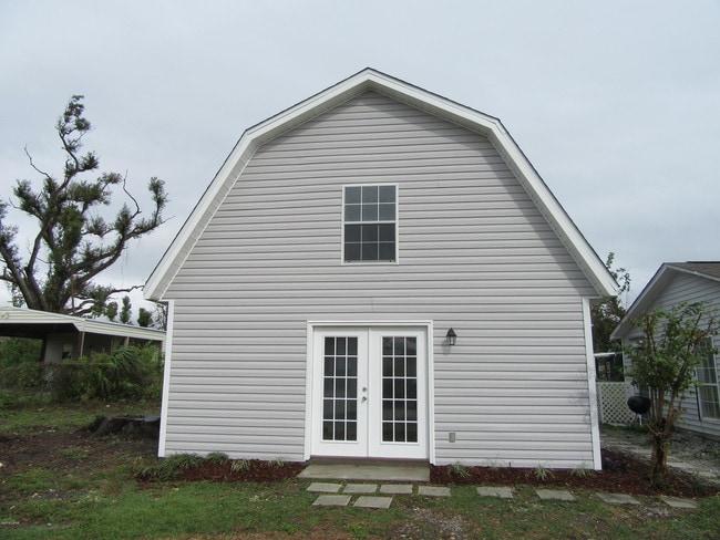 Building Photo - 1019 Pitts Ave