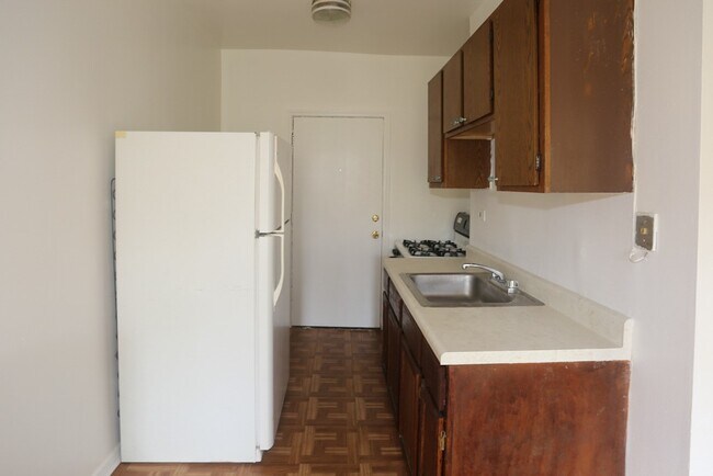 Foto del edificio - 929 W Sunnyside Ave