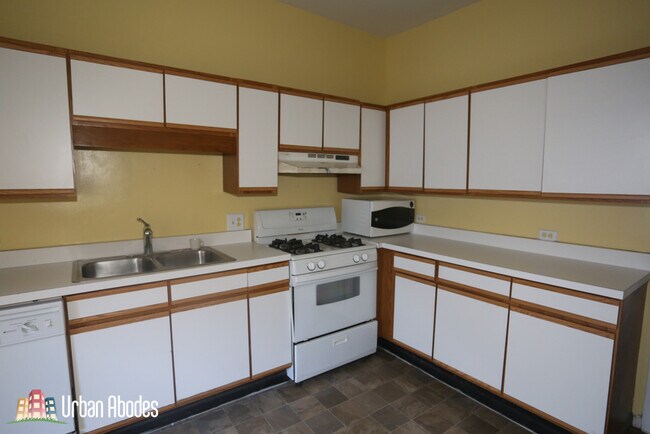 Foto del edificio - 1436 W Belmont Ave