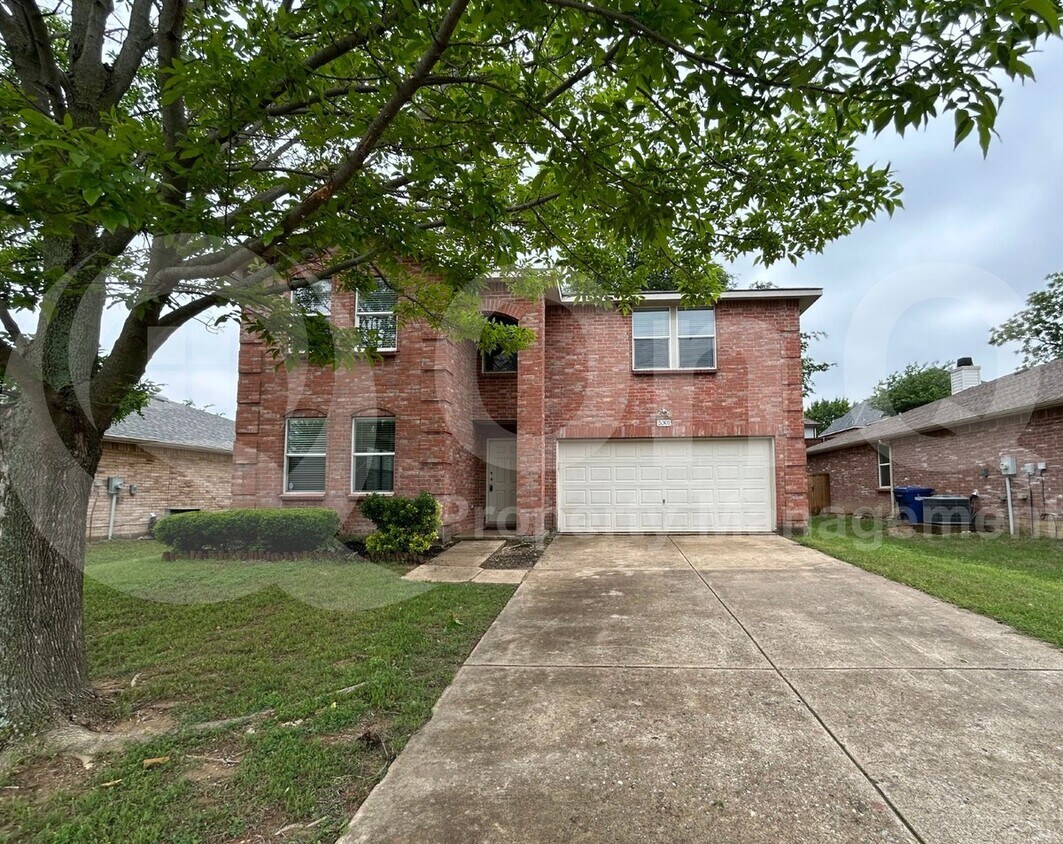 Primary Photo - 5301 Mountain Pointe Dr
