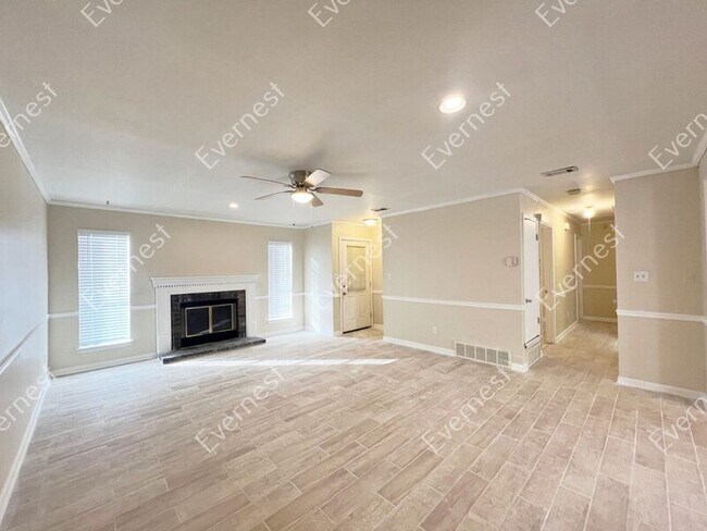 Foto del edificio - 6422 Valleydale Dr