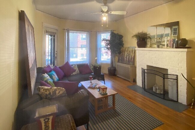 Foto del edificio - 5614 N Wayne Ave