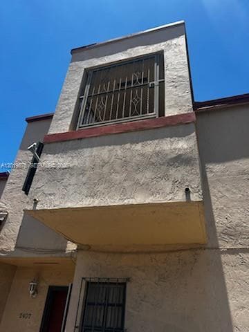 Foto del edificio - 2407 W 52nd Pl