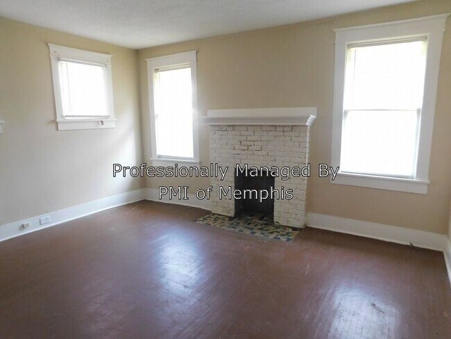 Building Photo - 3099 Park Ave