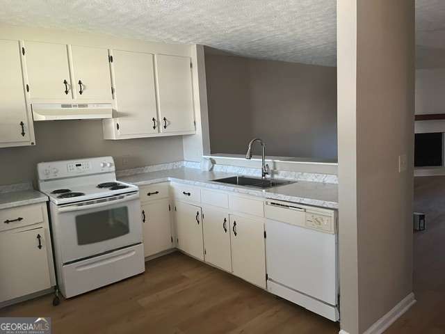 Building Photo - 1290 Knoll Ct NW