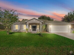 Building Photo - 32 Roxton Ln