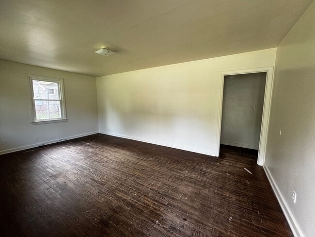 Foto del edificio - 3/1 House in Shelby, NC (We will be refinishing the hardwoods before move in by Hoskins Hardwoods)