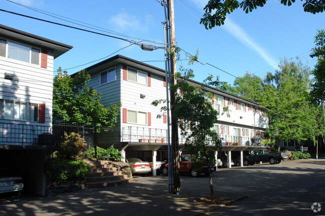 Building Photo - Lloyd District Condominium