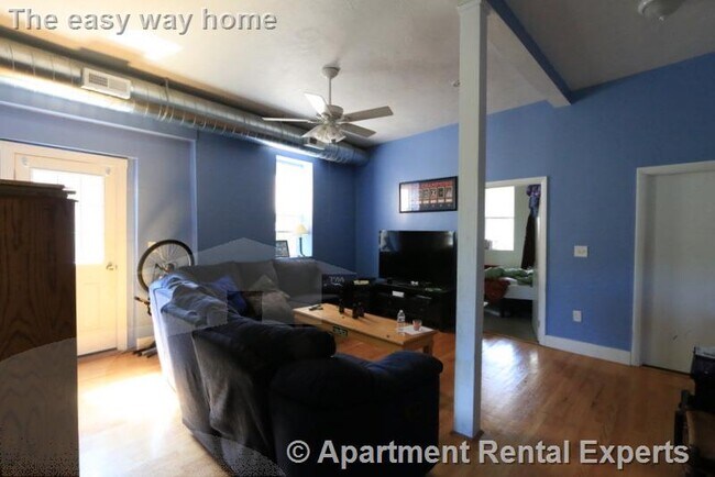 Foto del edificio - 205 Highland Ave