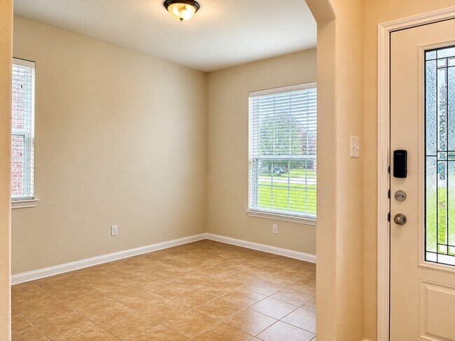 Foto del edificio - 7599 Fettle Ln