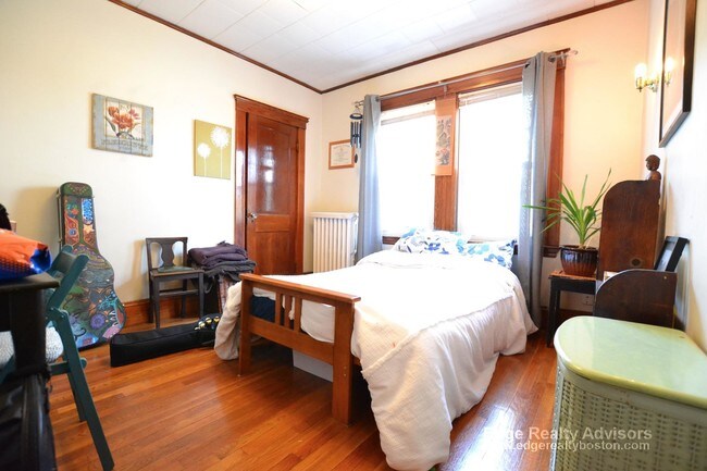 Foto del edificio - 6 Oliva Rd