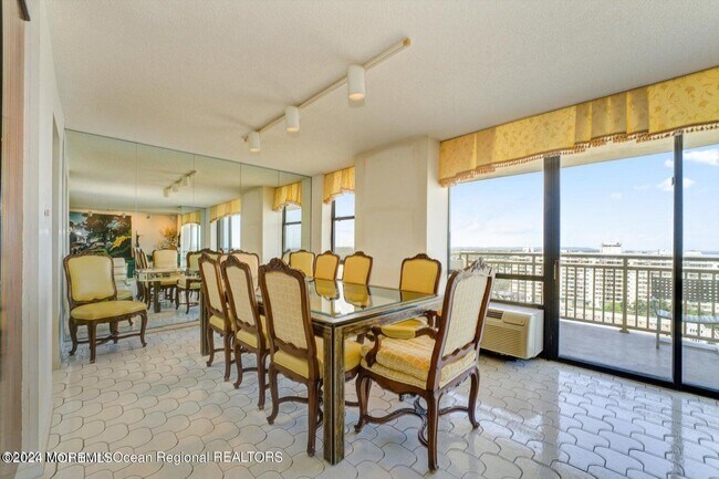 Foto del edificio - 787 Ocean Ave