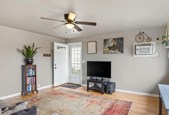 Sala de estar - 312 N 18th Ave