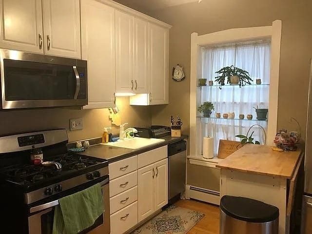 Foto del edificio - 5106 W Sunnyside Ave