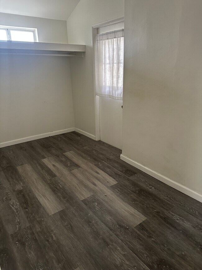 dormitorio pequeño - 6218 Banner Ave