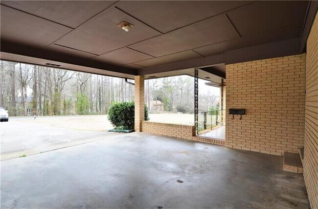 Foto del edificio - 816 Old Canton Rd