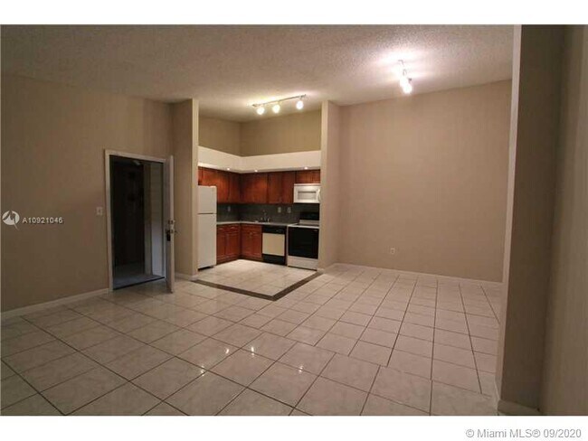 Foto del edificio - 18965 NW 62nd Ave