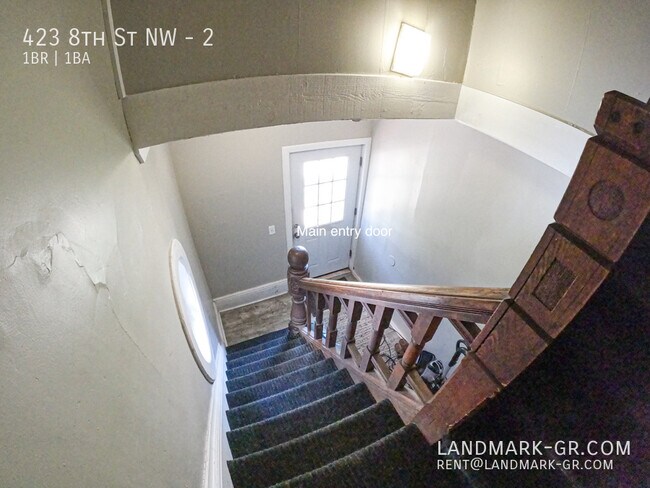 Foto del edificio - 423 8th St NW