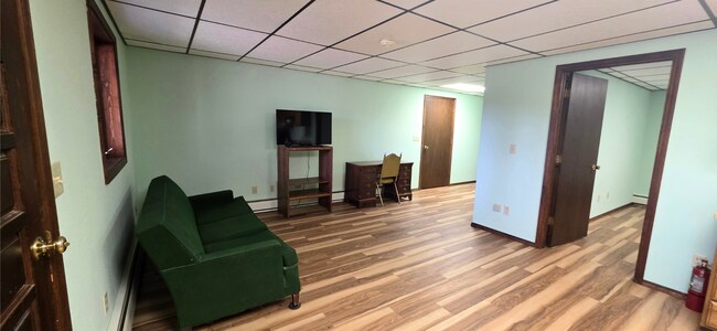 Building Photo - 2285 Gartz Rd