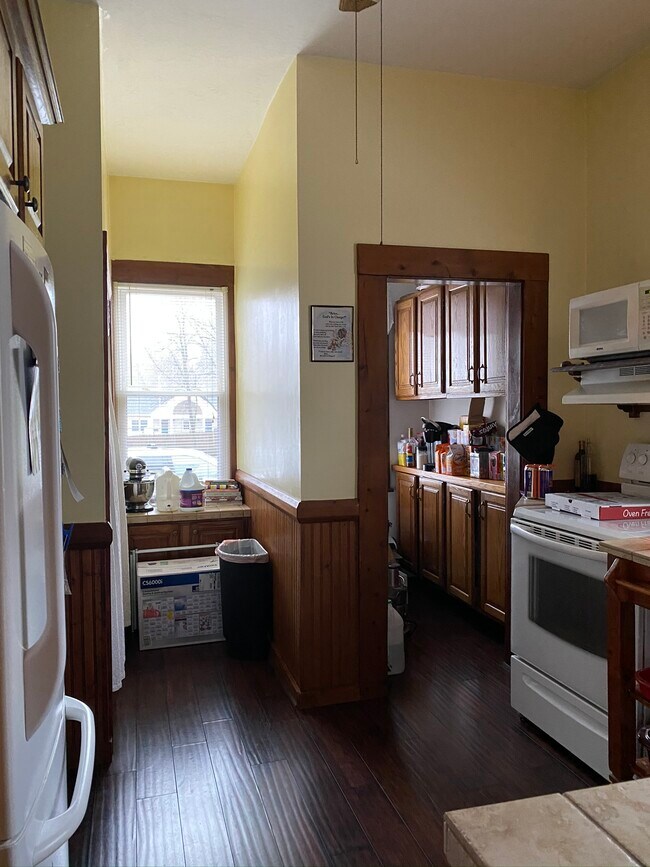 Building Photo - 107 Bridge St