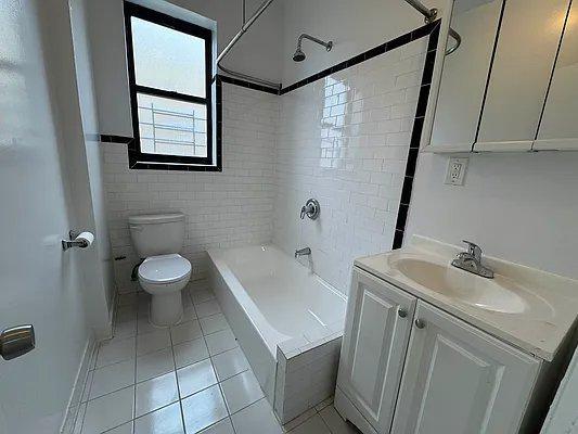 Building Photo - 1 bedroom in BRONX NY 10457