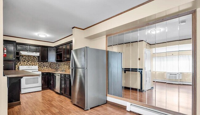 Foto del edificio - 325 Cricket Ln