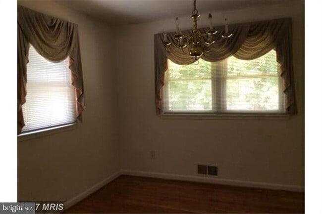 Building Photo - 7202 Bayside Ct