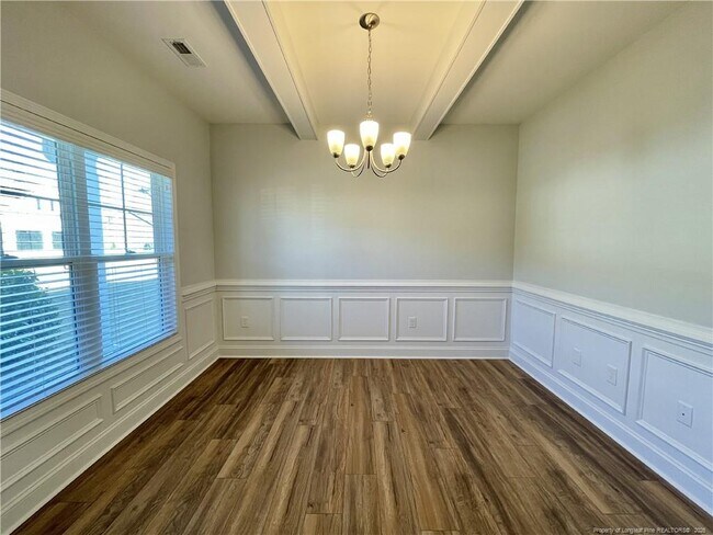 Foto del edificio - 5137 Thruway Rd