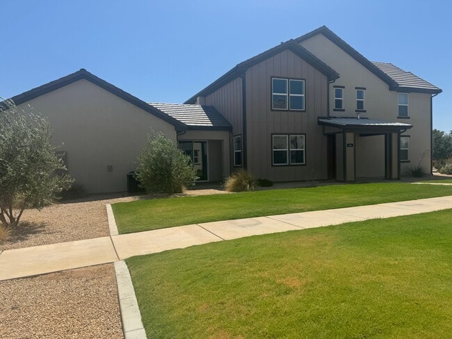 Building Photo - 662 Rosa Ln