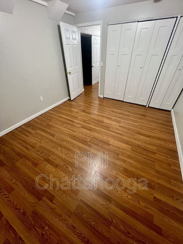 Foto principal - 124 Donna Ln