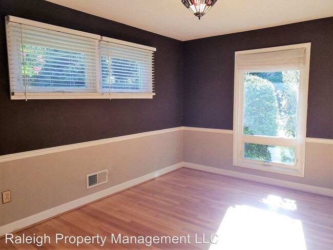 Building Photo - 3 br, 2 bath House - 3600 Corbin Street