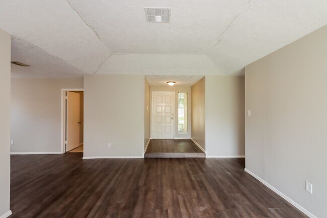 Foto del edificio - 14307 Branchwater Ln