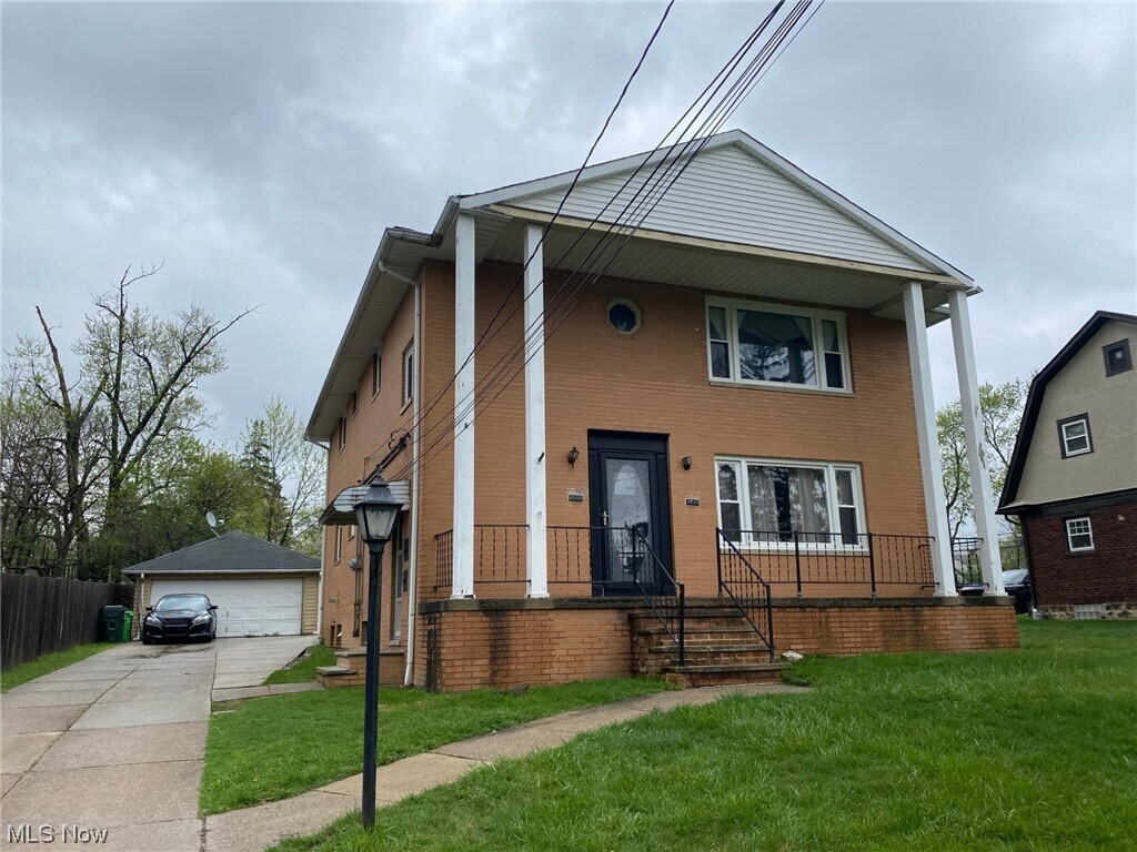186 Logan St Unit Down, Bedford, OH 44146 Apartment for Rent in