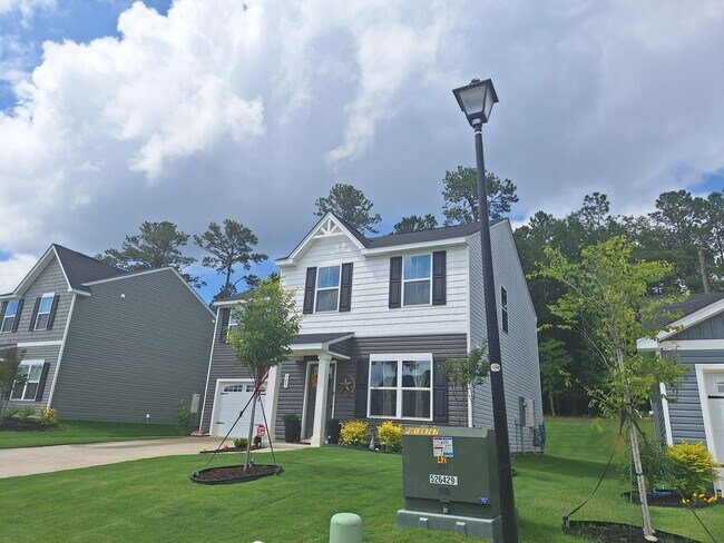 Building Photo - Outstanding Four Bedroom Home Less Than 10...